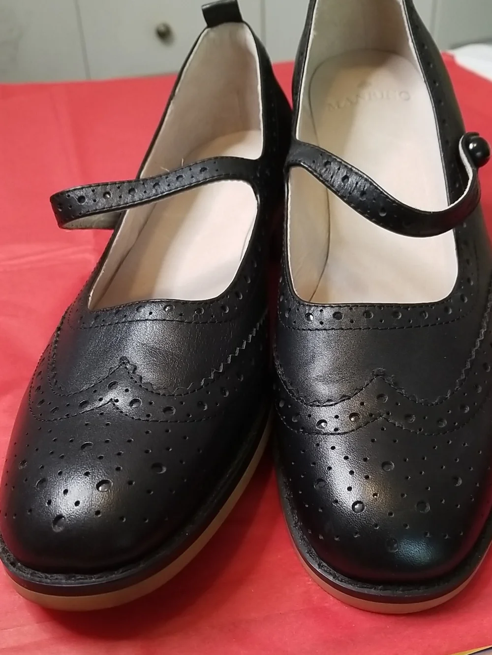 Manrino womens Mary Jane shoes size 9.5 black EUC